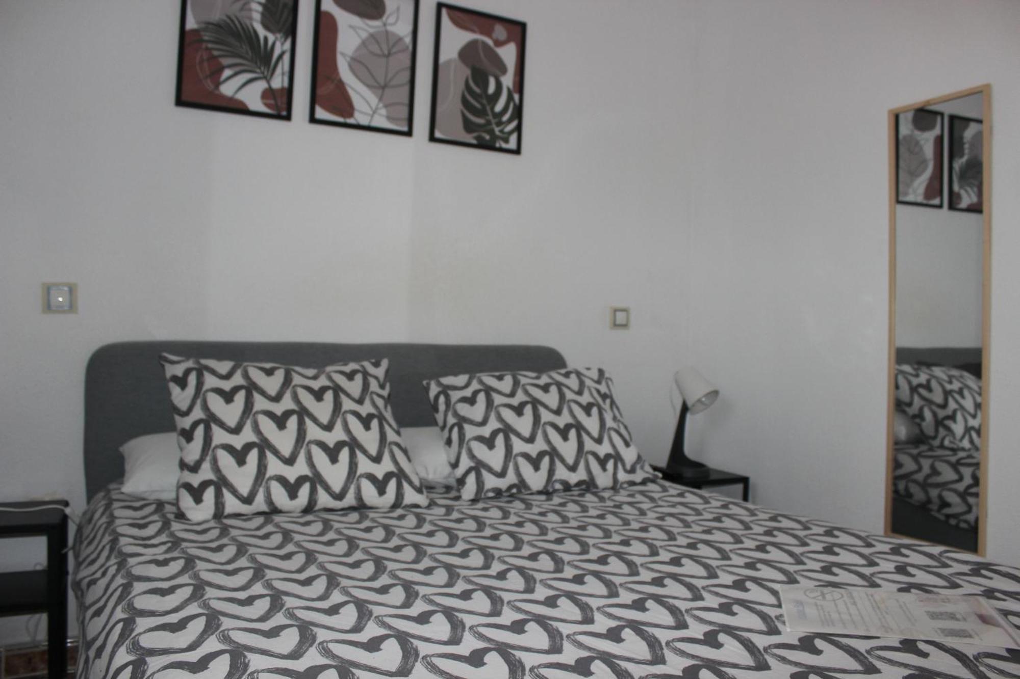 Bustarviejo Casa De Huespedes Villa De Las Hortensias מראה חיצוני תמונה